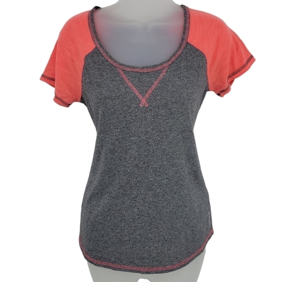 Reebok Womens Gray Activewear Top with Neon Pink Sleeves Size S - Picture 1 of 12